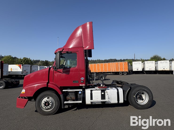 2014-volvo-vnm42t-s/a-truck-tractor-image-8