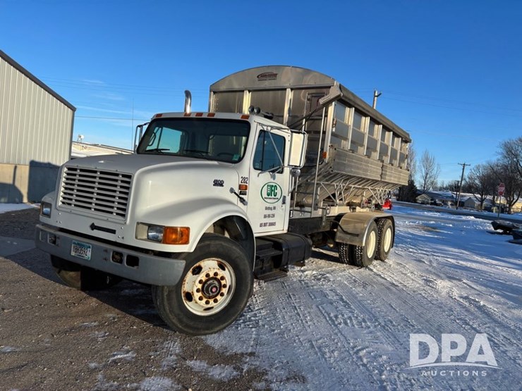 international-4900-image-2