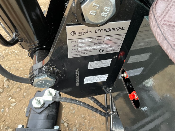 #9229-•-2025-unused-cfg-mini-excavator-image-9