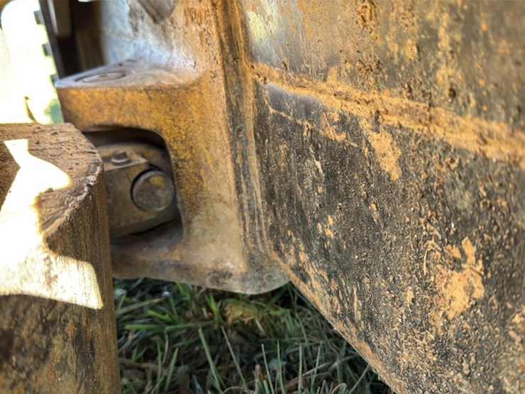 caterpillar-d4h-image-27