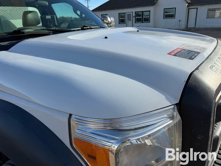 ford-f550-xlt-image-11