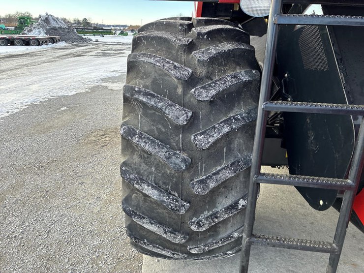 case-ih-6088-image-30