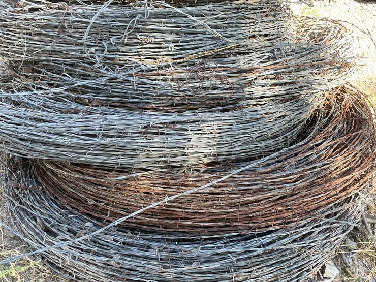 #3725-•-barbed-wire-image-3