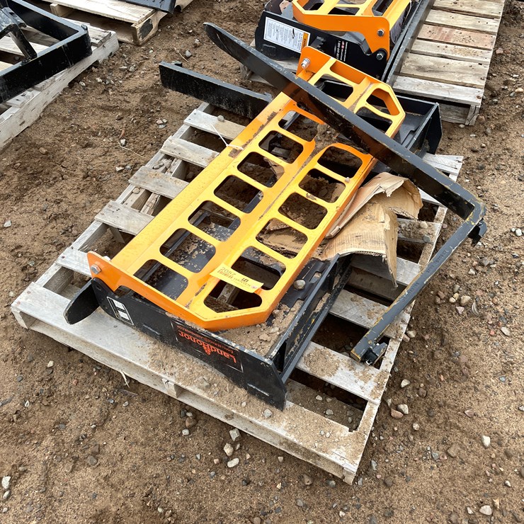#2057 • Unused 2025 Landhonor Pallet Fork Attachment