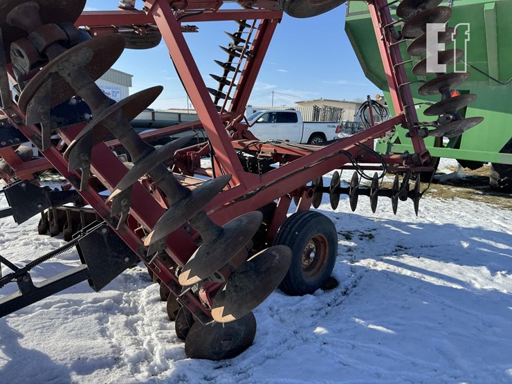 case-ih-3900-image-5