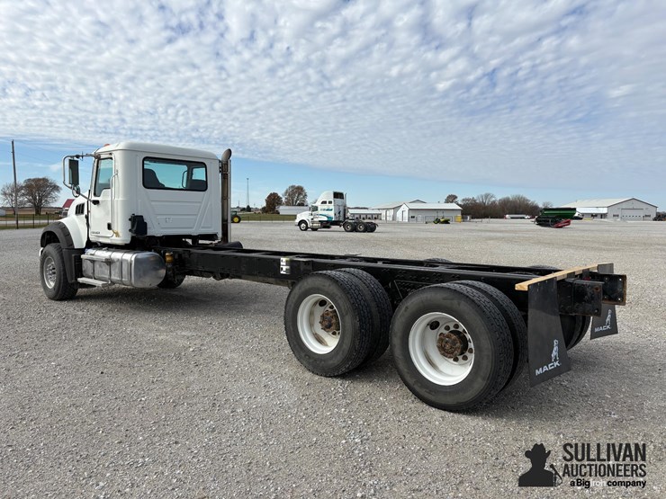 2015-mack-gu433-granite-t/a-cab-&-chassis-image-7