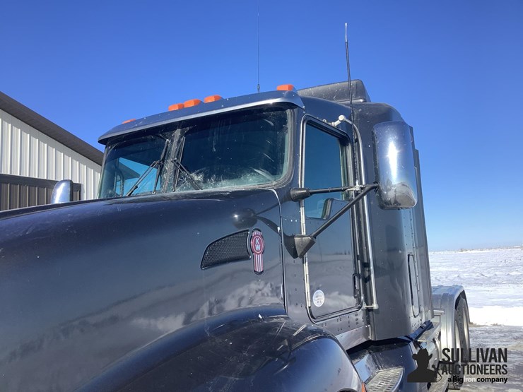 kenworth-t600-image-11