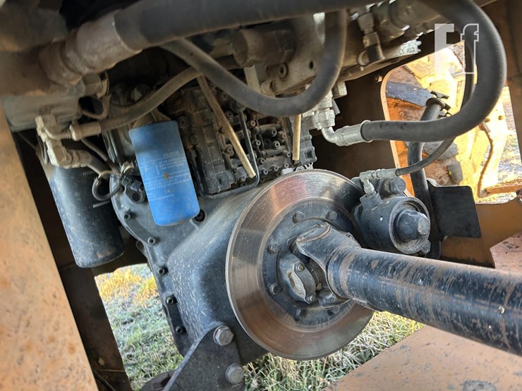 2014-case-721f-xr-image-43