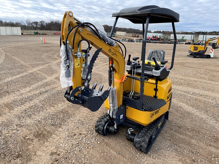 #9217-•-2025-unused-cfg-mini-excavator-image-1