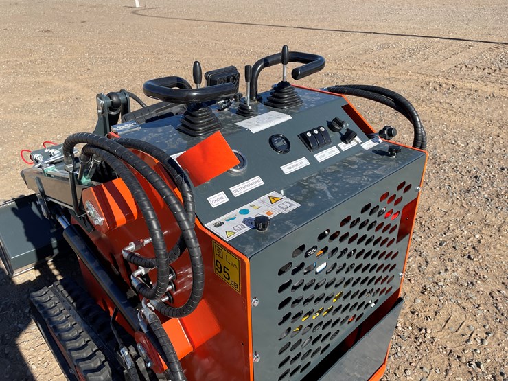 #9374-•-unused-2025-landhero-mini-skid-steer-image-7