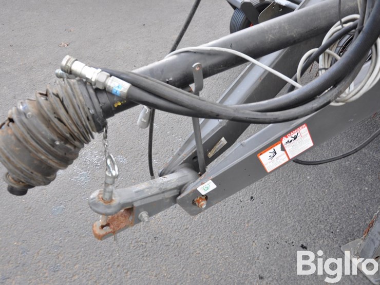 2020-claas-455-rollant-uniwrap-round-baler/bale-wrapper-image-9