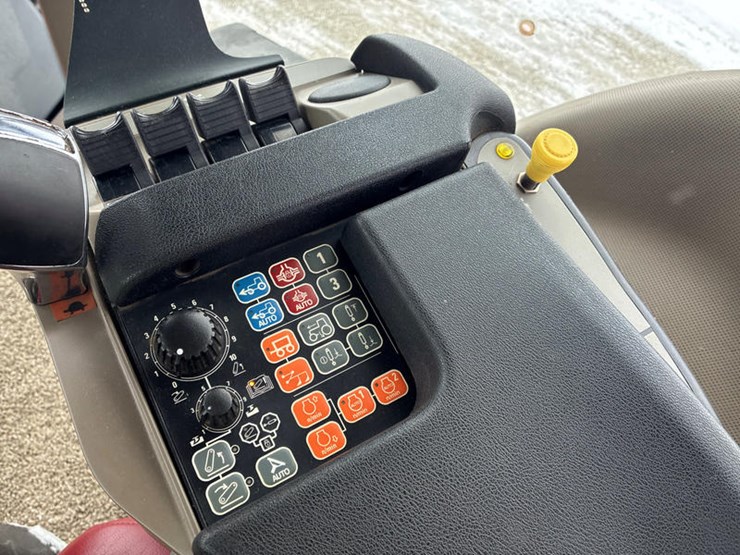 case-ih-magnum-315-image-83