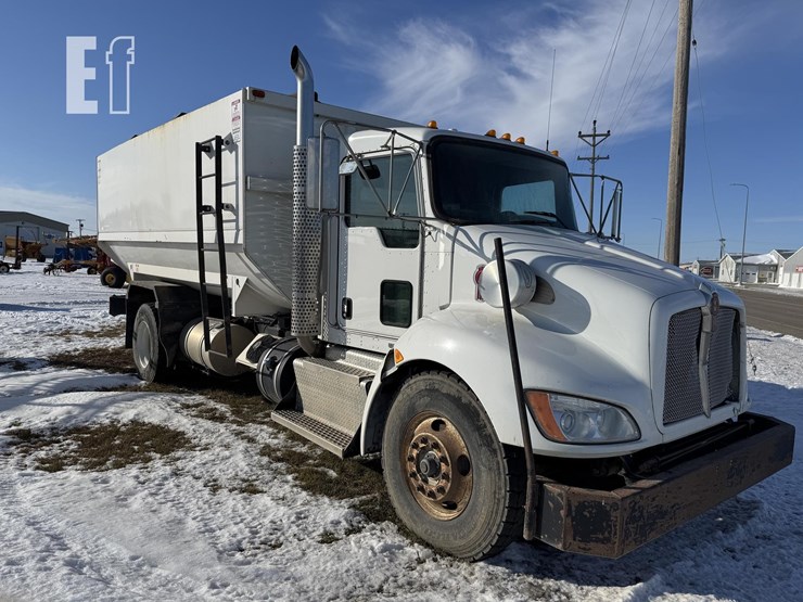 2014-kenworth-t370-image-3