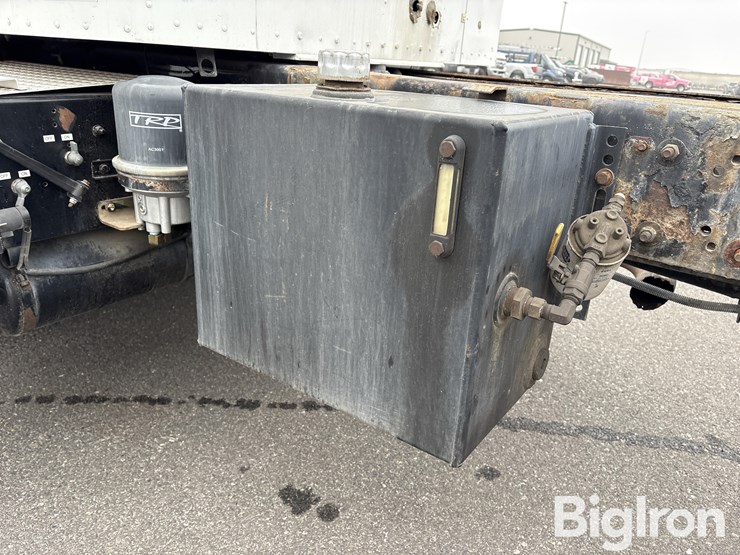 kenworth-t300-image-18