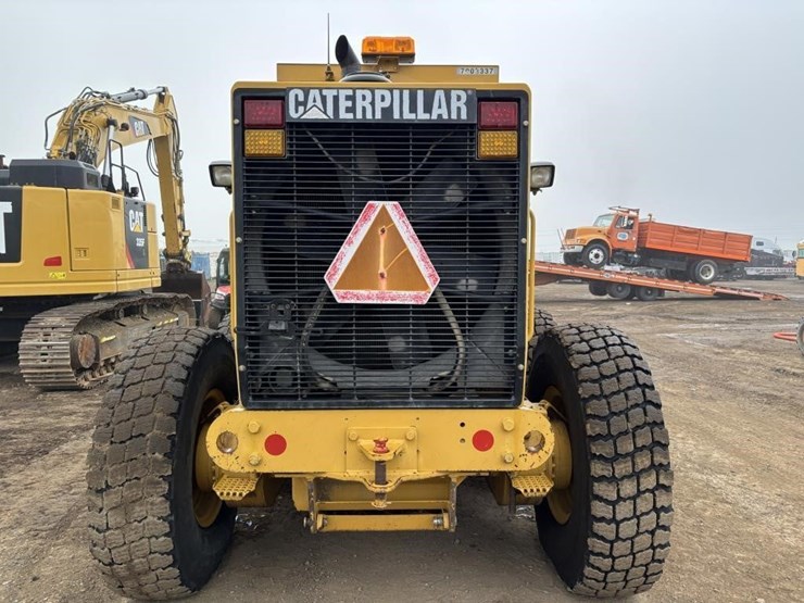 2005-caterpillar-143h-image-8