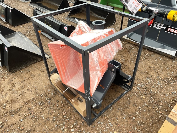 #2019-•-unused-sub-compact-wood-chipper-attachment-image-3