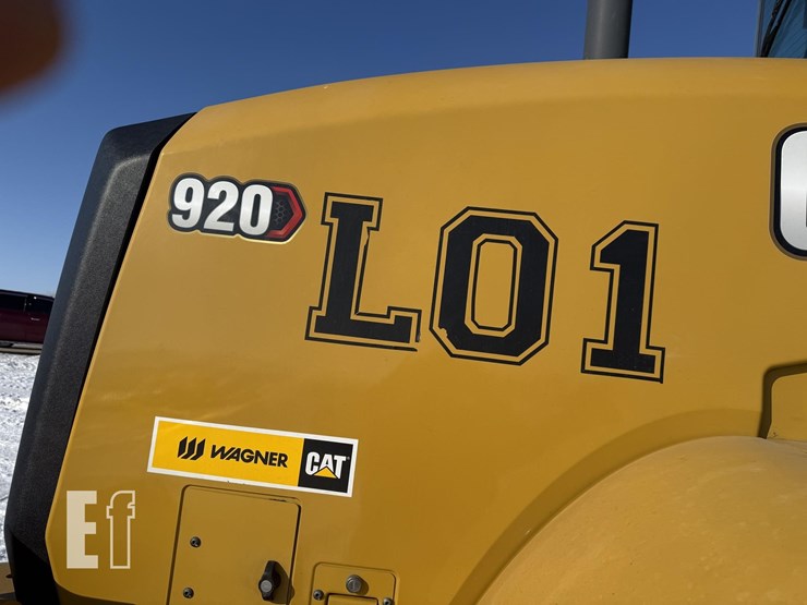 2021-caterpillar-920-image-8