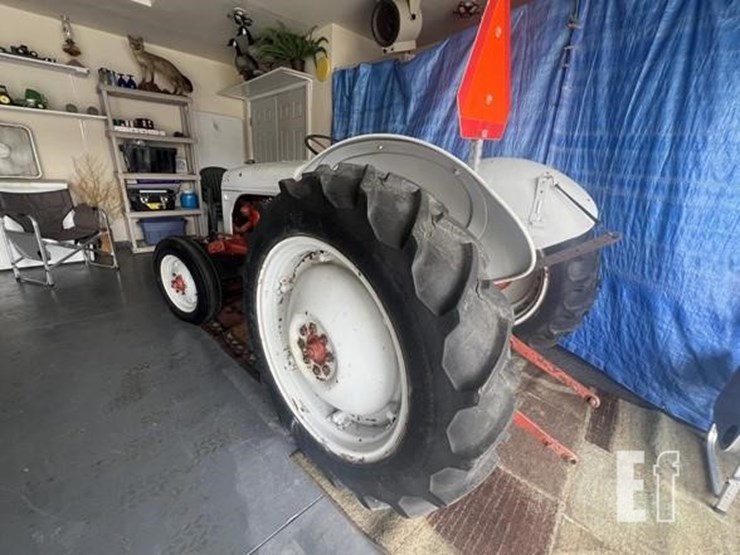 ford-tractor-image-10