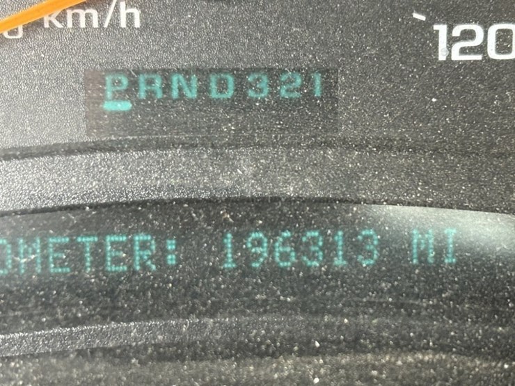 2003-chevrolet-silverado-pickup-image-23