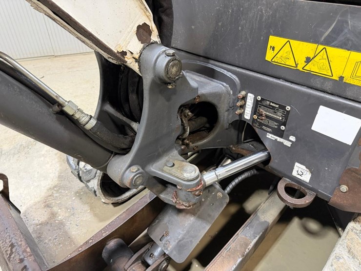 bobcat-e26-image-12