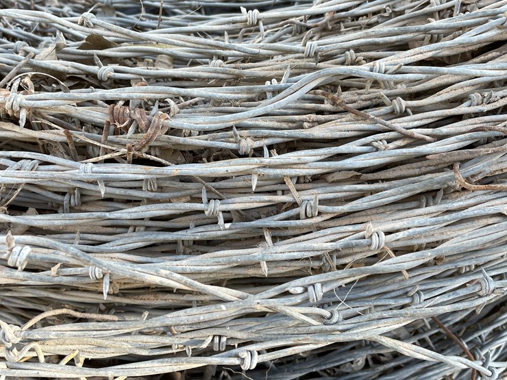 #3725-•-barbed-wire-image-7