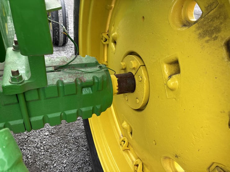 john-deere-3020d-image-43