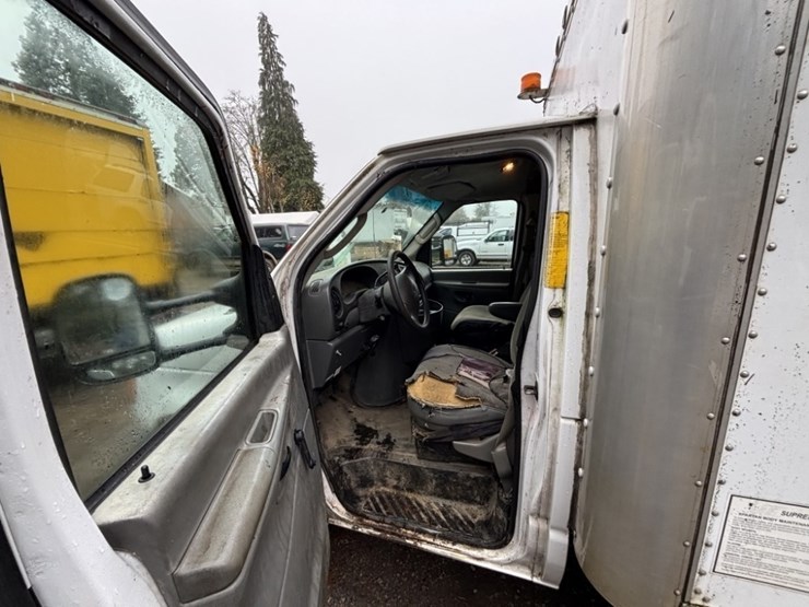 2003-ford-e350-sd-image-32