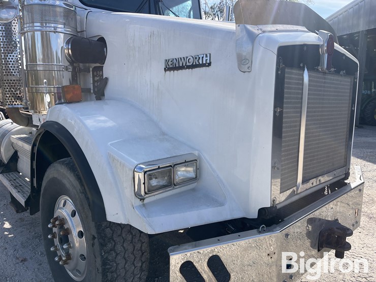 kenworth-t800-image-16