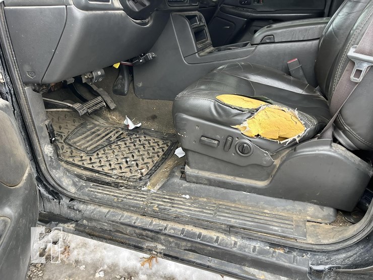 chevrolet-silverado-2500hd-image-22