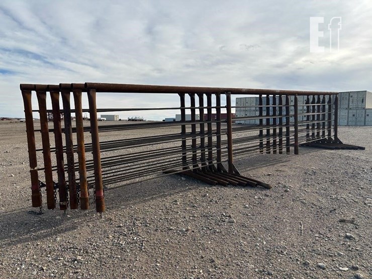 100x-24ft-free-standing-panels-28-image-3