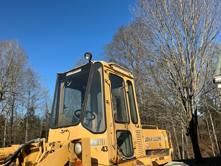 1989-deere-444e-image-42