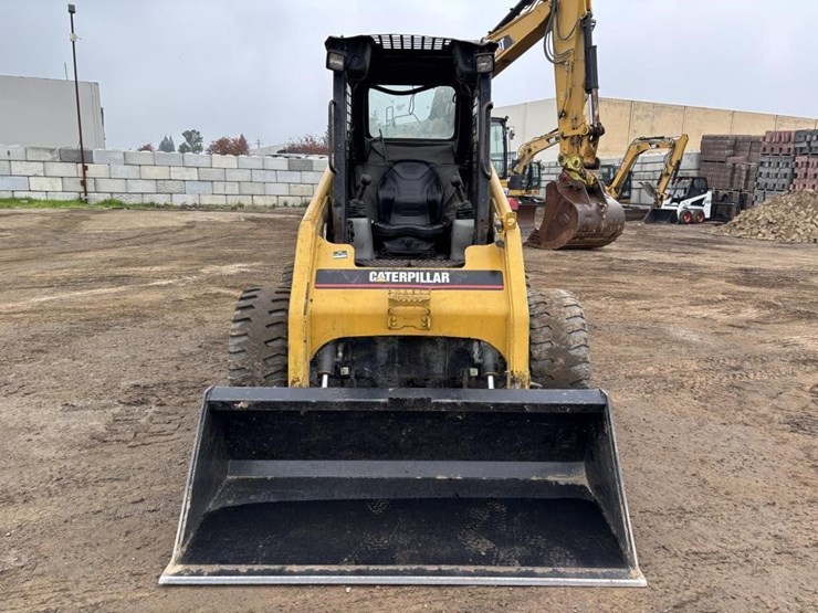 2006-caterpillar-246b-image-6