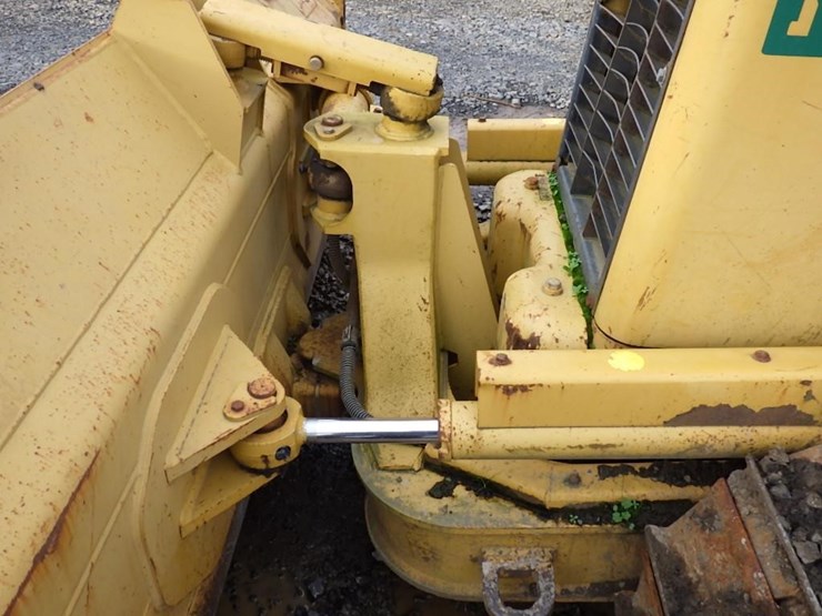 caterpillar-d4g-image-23