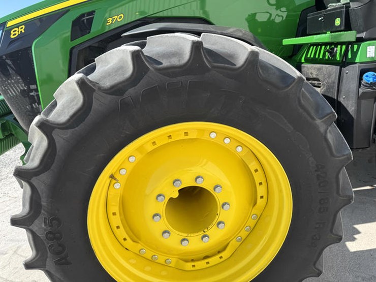 john-deere-8r-370-image-5