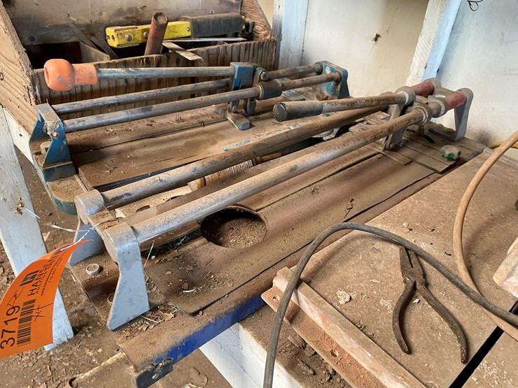 #3719-•-tile-saw,-cutters-and-hardware-box-image-9