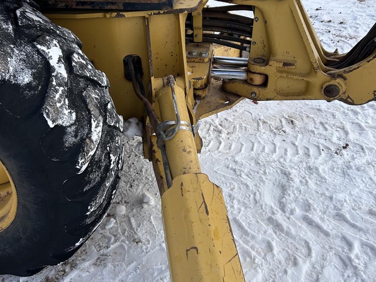 caterpillar-420d-image-69