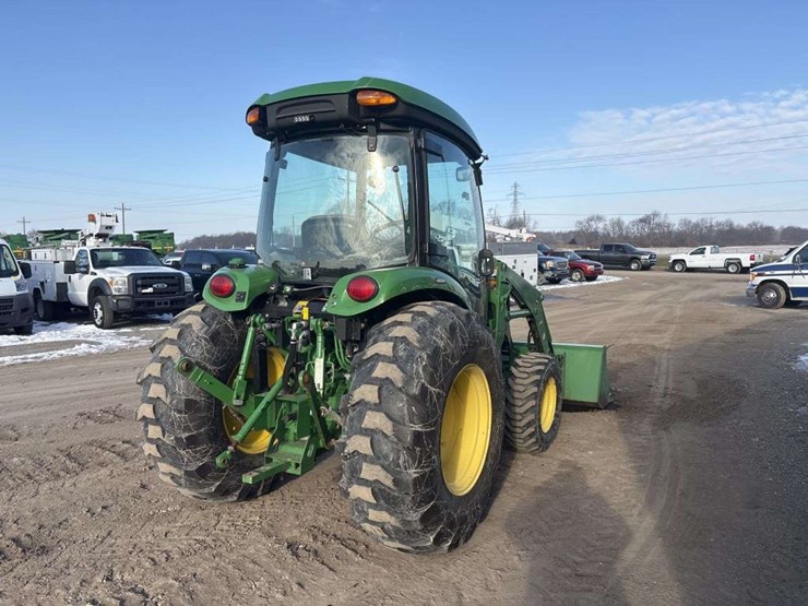 john-deere-4044r-loader-tractor-image-4