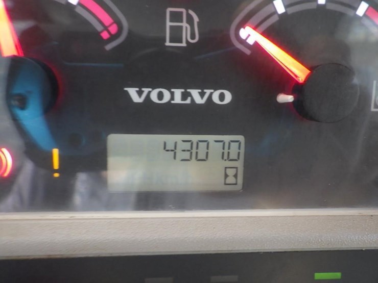 volvo-mct135c-image-27