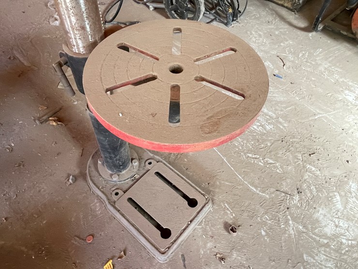 #3690-•-16-speed-drill-press-image-13