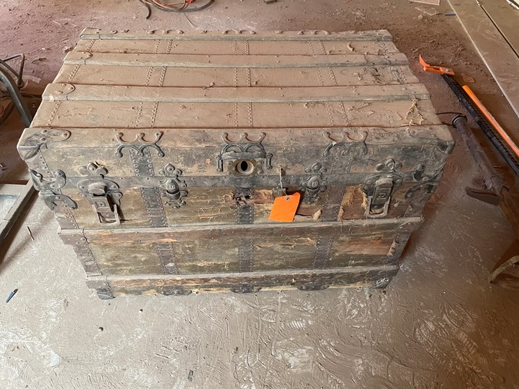 #3688-•-vintage-wooden-trunk-with-power-tools-image-1
