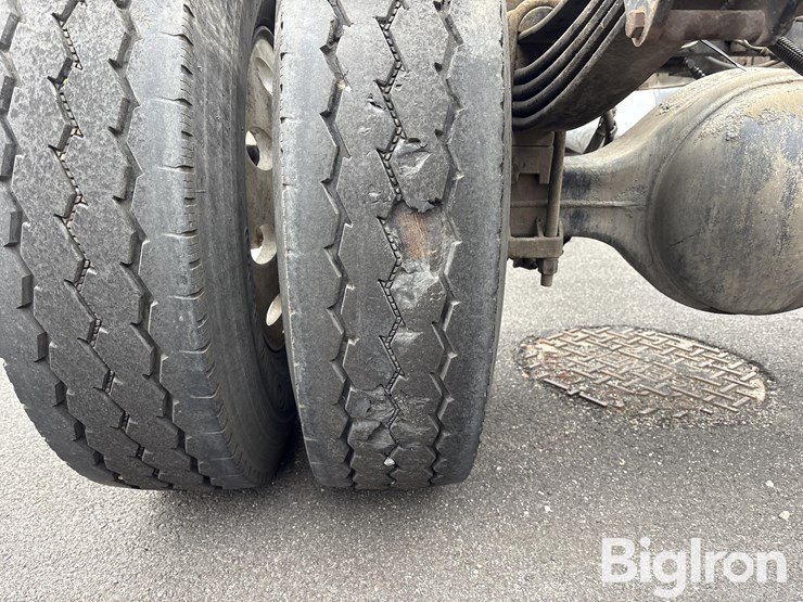 kenworth-t300-image-17