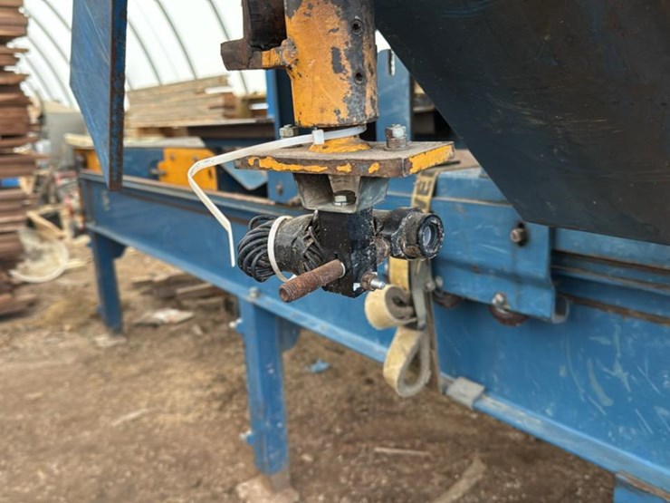 #166-•-2012-baker-dominator-stationary-bandmill-image-33