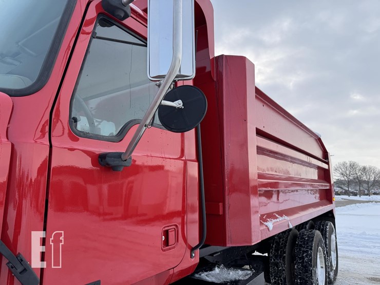 2004-mack-granite-cv713-image-29