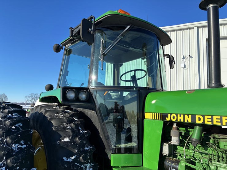 john-deere-4555-image-19