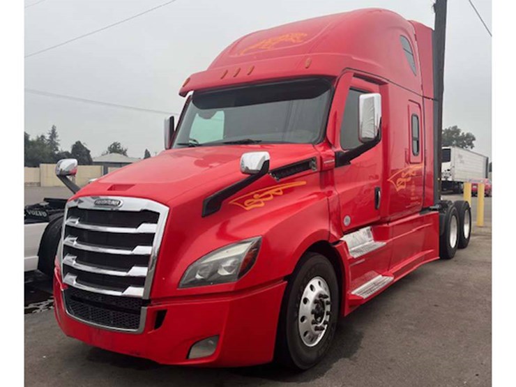 2023-freightliner-cascadia-126-image-1