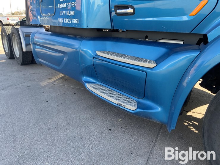 2014-peterbilt-579-image-12