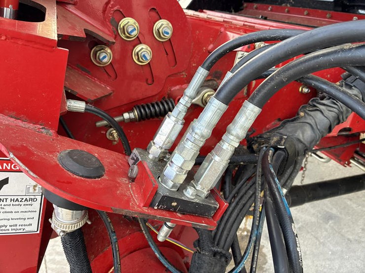 case-ih-6088-image-21