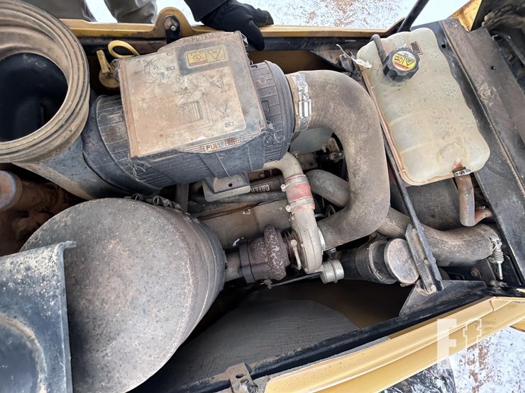 caterpillar-420e-image-64