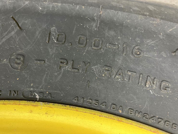 john-deere-4320-image-9