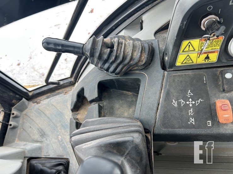 caterpillar-420e-image-60